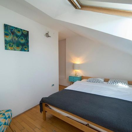 Octogon Apartment Загреб Экстерьер фото