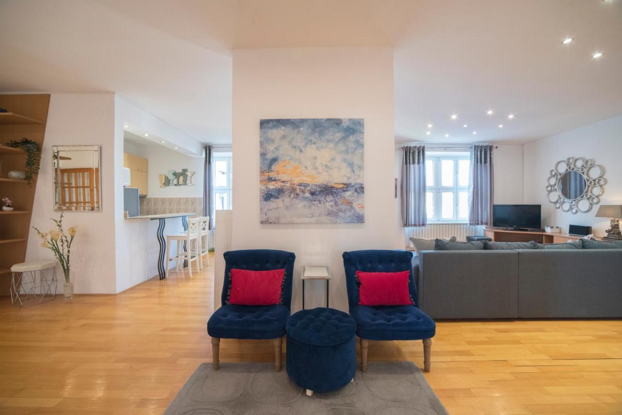 Octogon Apartment Загреб Экстерьер фото