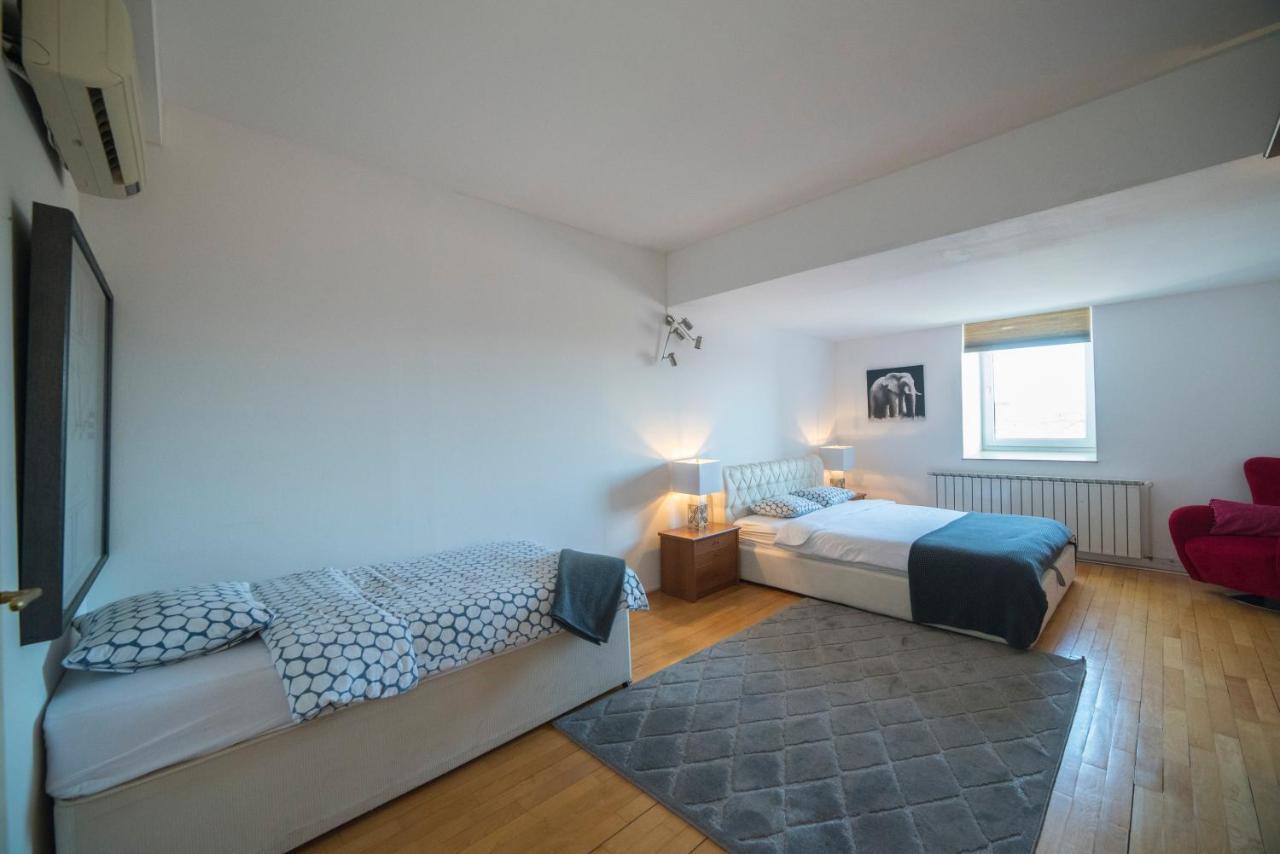 Octogon Apartment Загреб Экстерьер фото