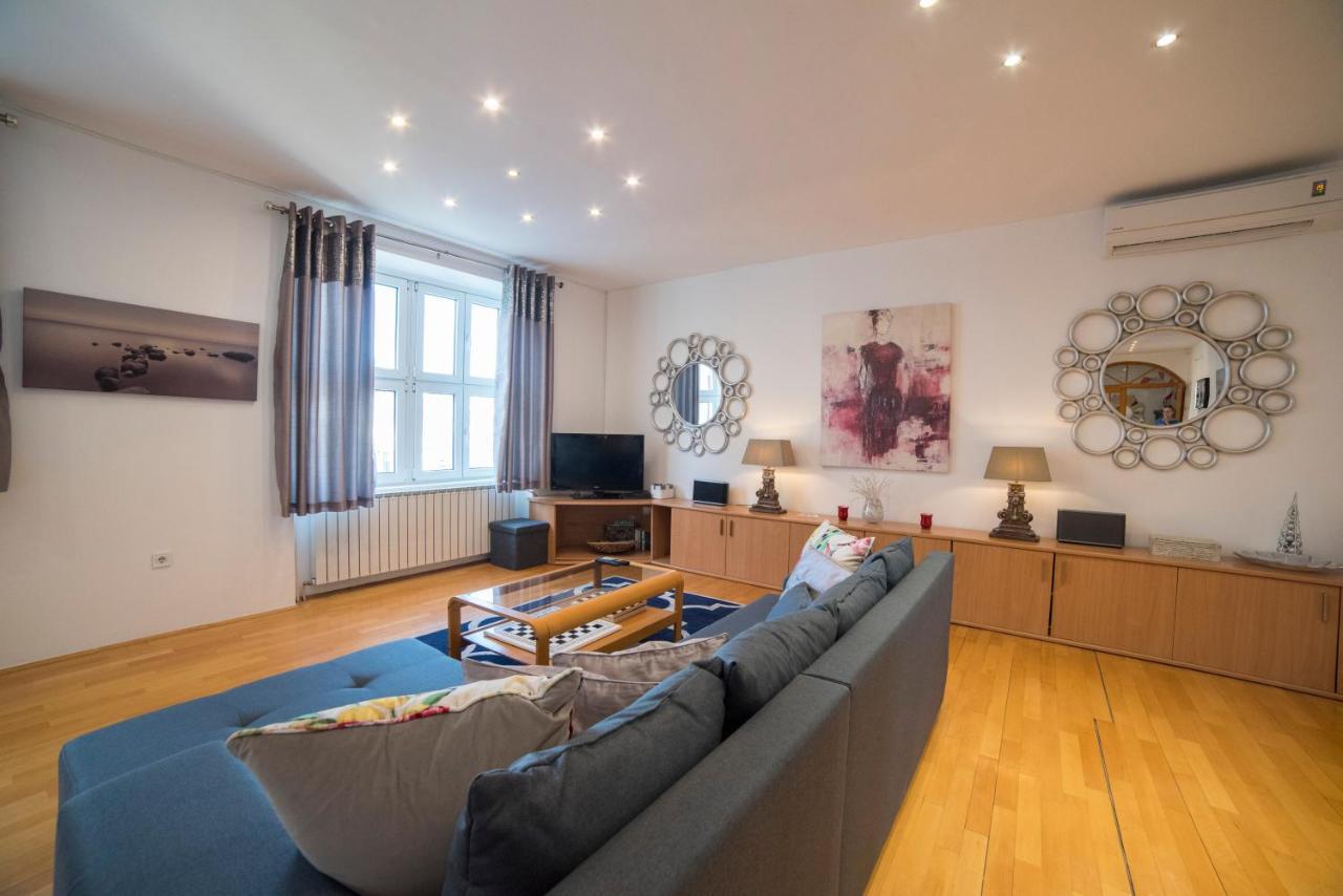 Octogon Apartment Загреб Экстерьер фото