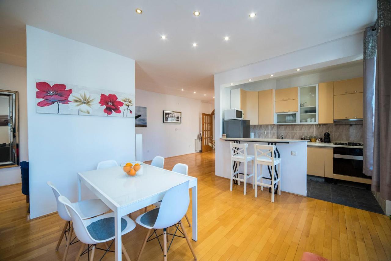 Octogon Apartment Загреб Экстерьер фото